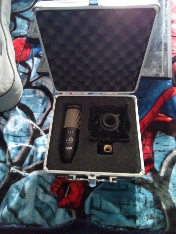 Akg P420 Microphone