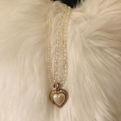 Beautiful heart necklace with glass beads