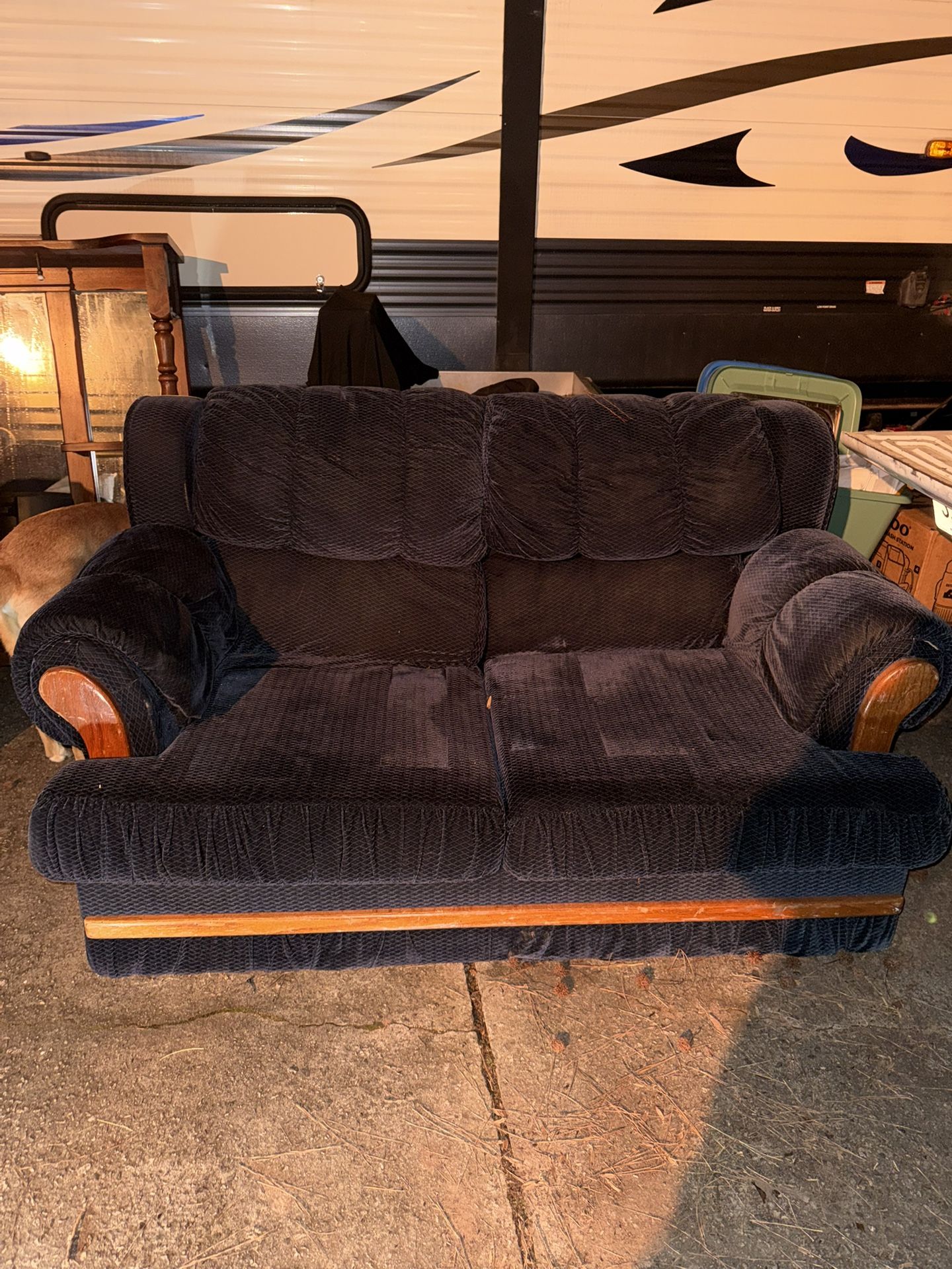 Free Couch for Sale in Fayetteville, GA - OfferUp