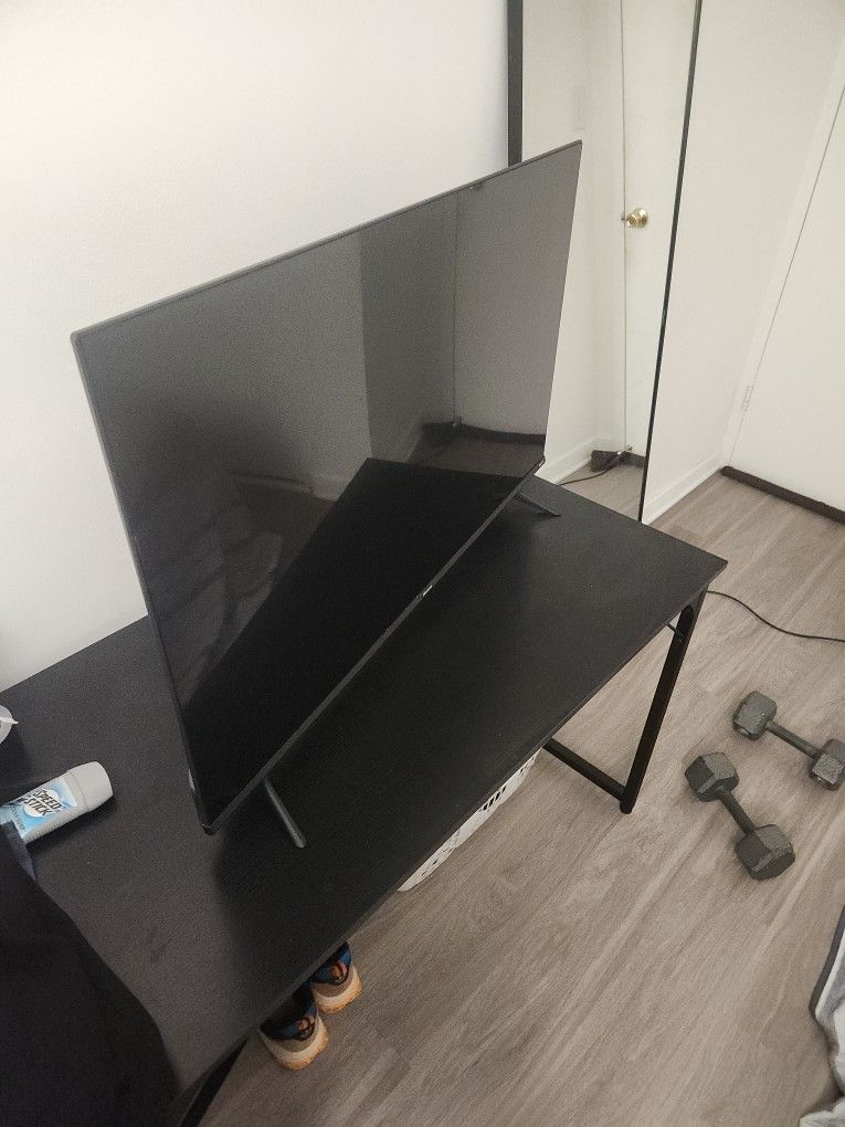 Hisense Roku Smart TV