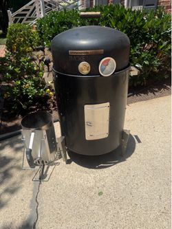 Free - Brinkmann Smoker