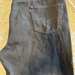 Black Levi’s Size 48