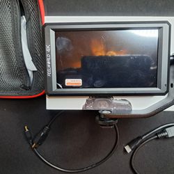 Freeworld F6 HDMI Monitor With Battery