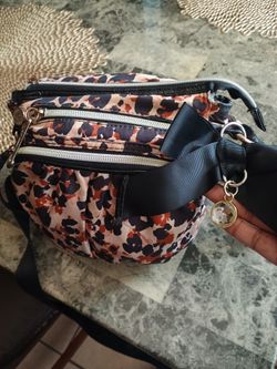 Betsy Johnson Cheetah Print Cross Body Purse/ Bag