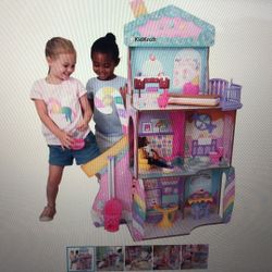 New KidKraft Candy Castle Wooden Dollhouse With Elevator, 28 Accessories (9063)