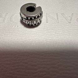 Pandora Clip Charm Family 
