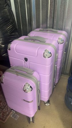 Luggage set