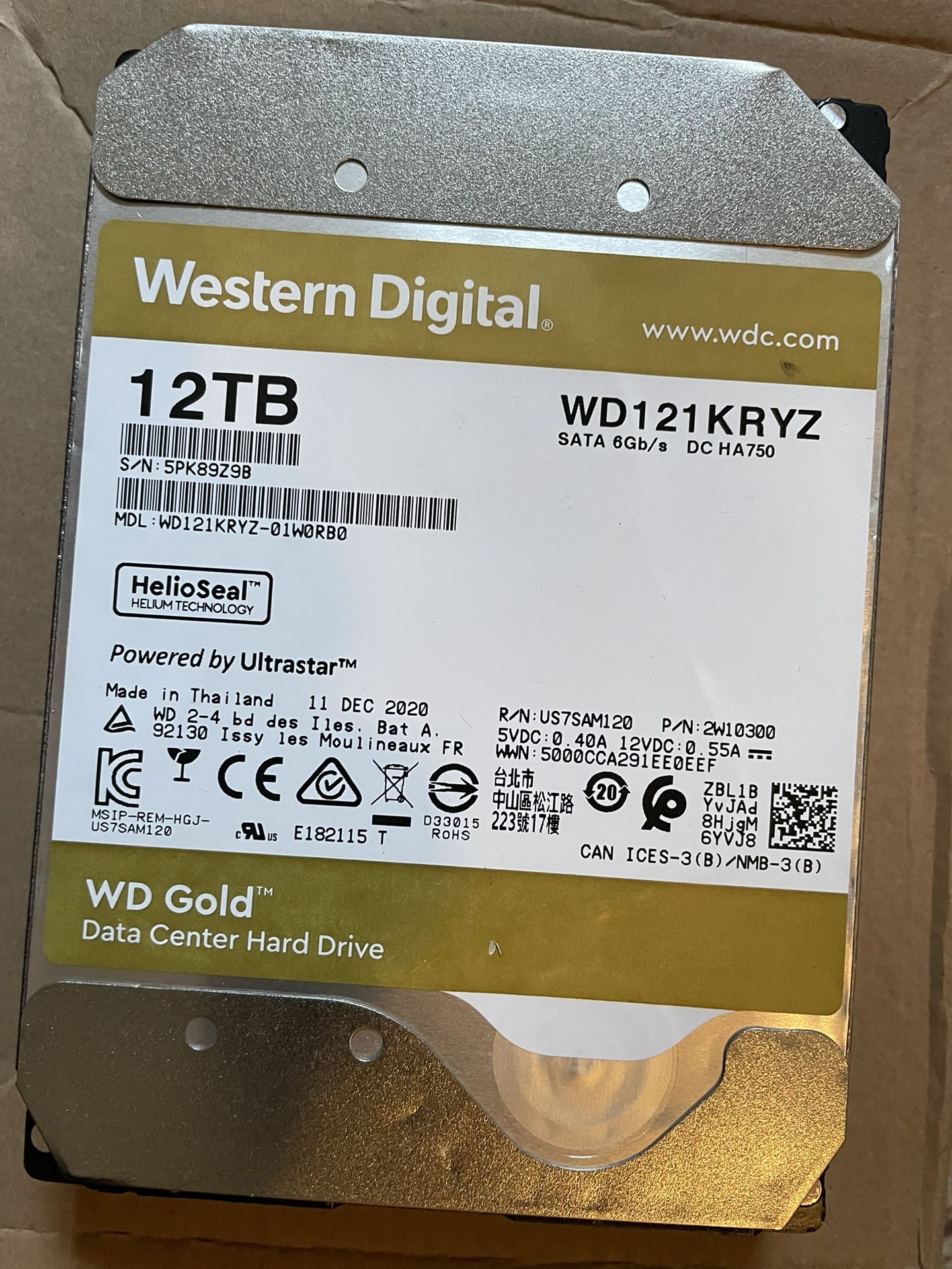 Western Digital Gold 12TB 7.2K SATA 6Gb/s 256MB 3.5'' Internal HDD WD121KRYZ