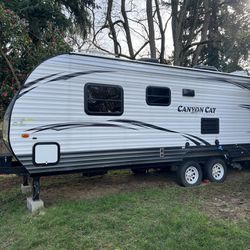 2016 Canyon Cat    By Forest River  Rv Trailer 