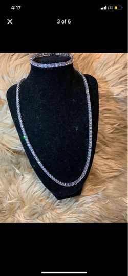 Iced out beautiful 22in tennis chain  with 8in bracelet