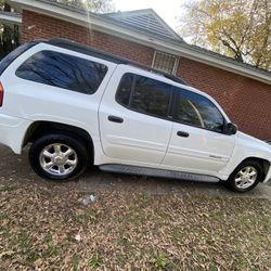 2003 GMC Envoy XL SLE  Sport Utility 4D! 5.3L V8! $3000 OBO! Trades 👍🏼