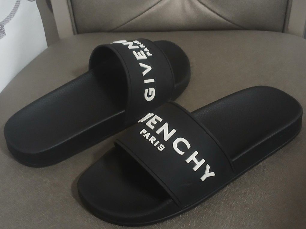 Givenchy Slides Size 9