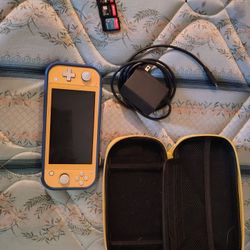 Nintendo Switch Lite Yellow