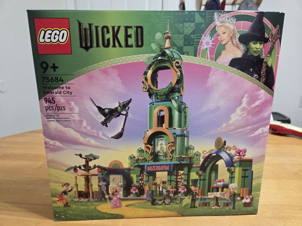 LEGO Wicked Welcome to Emerald City Building Toy - Wicked Toy For Kids - 75684 New Sealed NRFB 