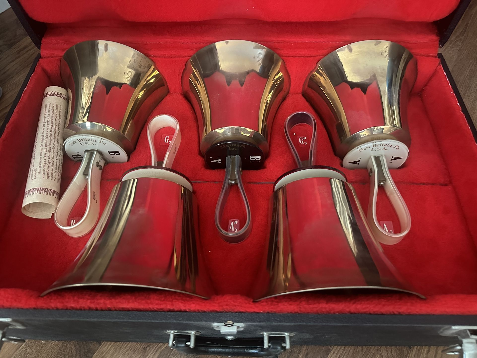 FREE to a Music Lover 5 Octaves Malmark Handbells for Sale in La