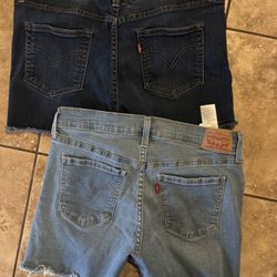 Women’s Levi’s Shorts Size 30 
