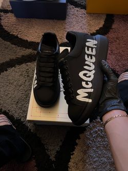 Alexander McQueen grafiti