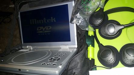 10.2 portable dvd/car player