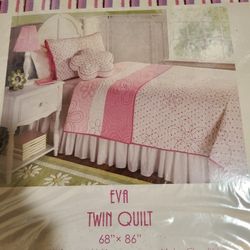 New!! Twin Bed Cover