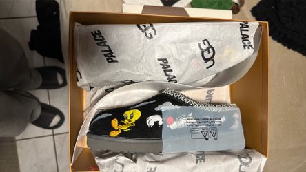 Palace Looney Tunes Uggs