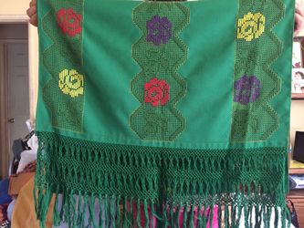 Reboso hand made Precios varían.