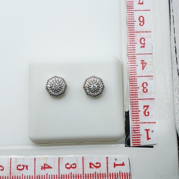 "925 Sterling Silver Plated CZ Earrings, EVBRS417
 
 