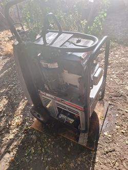 Coleman Vertex 7500 Professional Vertical Generator