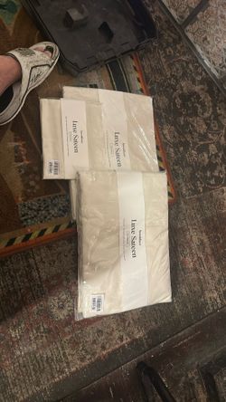 Brooklinen Luxe Sateen Sheet Set 