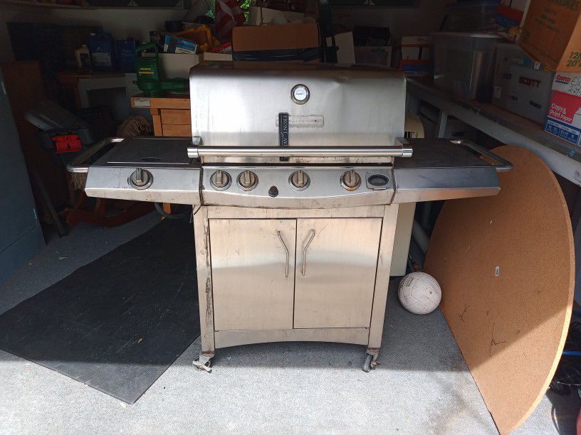

Stainless Steel BBQ Oven Grill By FRONT AVENUE
