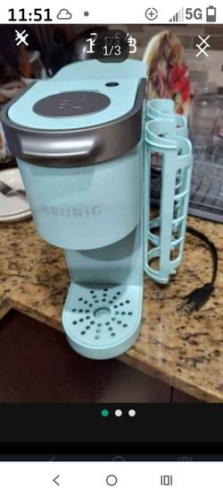 Keurig Single serve Coffee System Tiffany Blue Like New! Paid Extra For The Cup Holders On The Side! Included!  Like New!