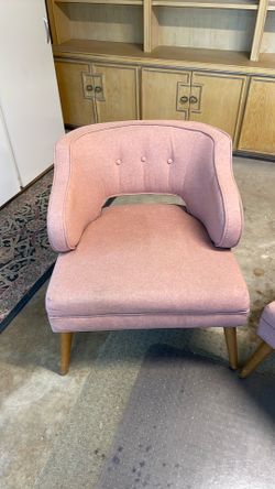 Classic Lounge chairs
