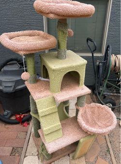 Cat tree