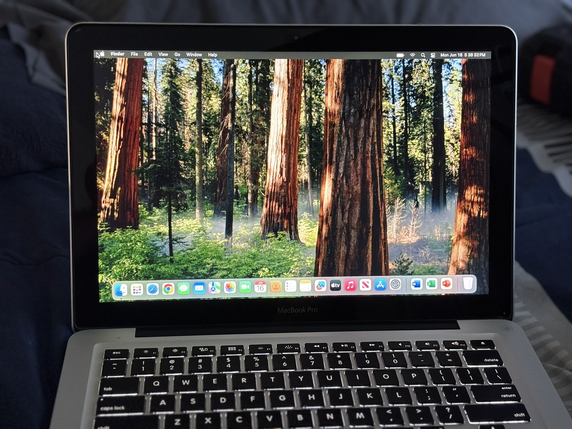 Macbook Pro A1(contact info removed) Retina 15” i7 2TB NVME SSD 16GB RAM SEQUOIA 15.5 OFFICE 2024