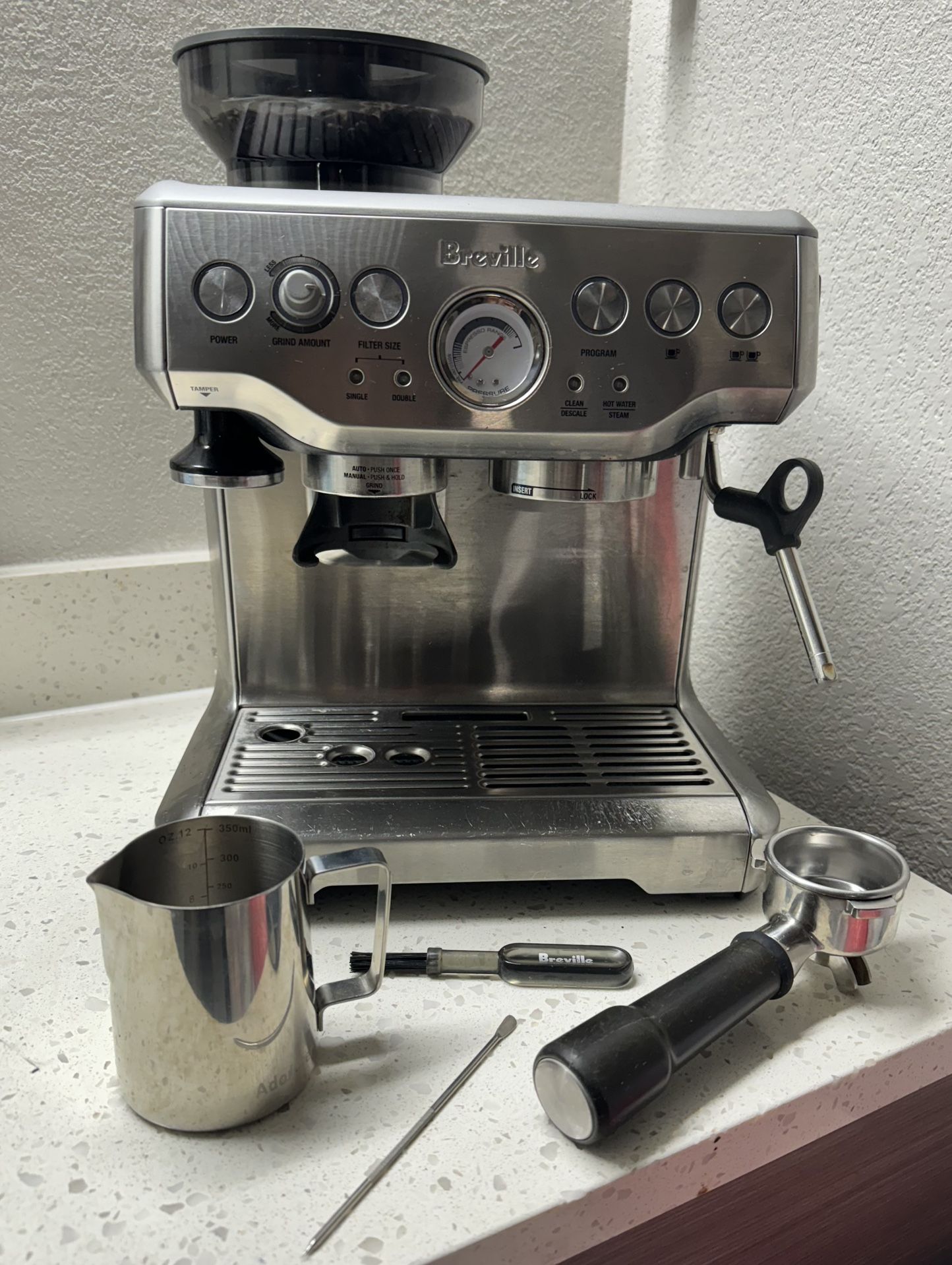 Breville Espresso Machine with Grinder 