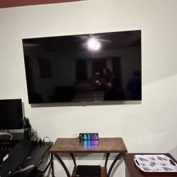 55’ SAMSUNG TV 
