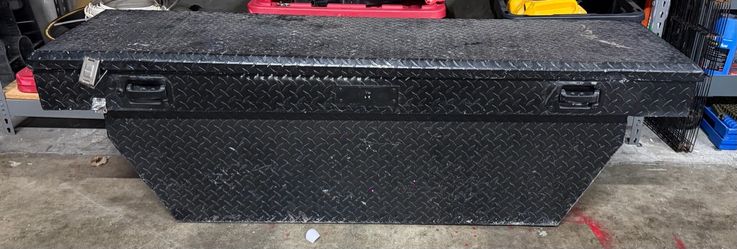 Black Diamond Plate Truck Bed Tool Box