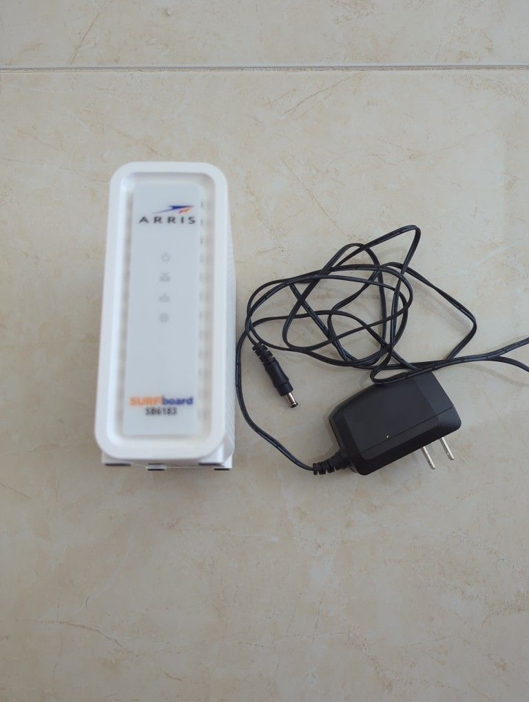 Surfboard SB6183 cable modem by Arris