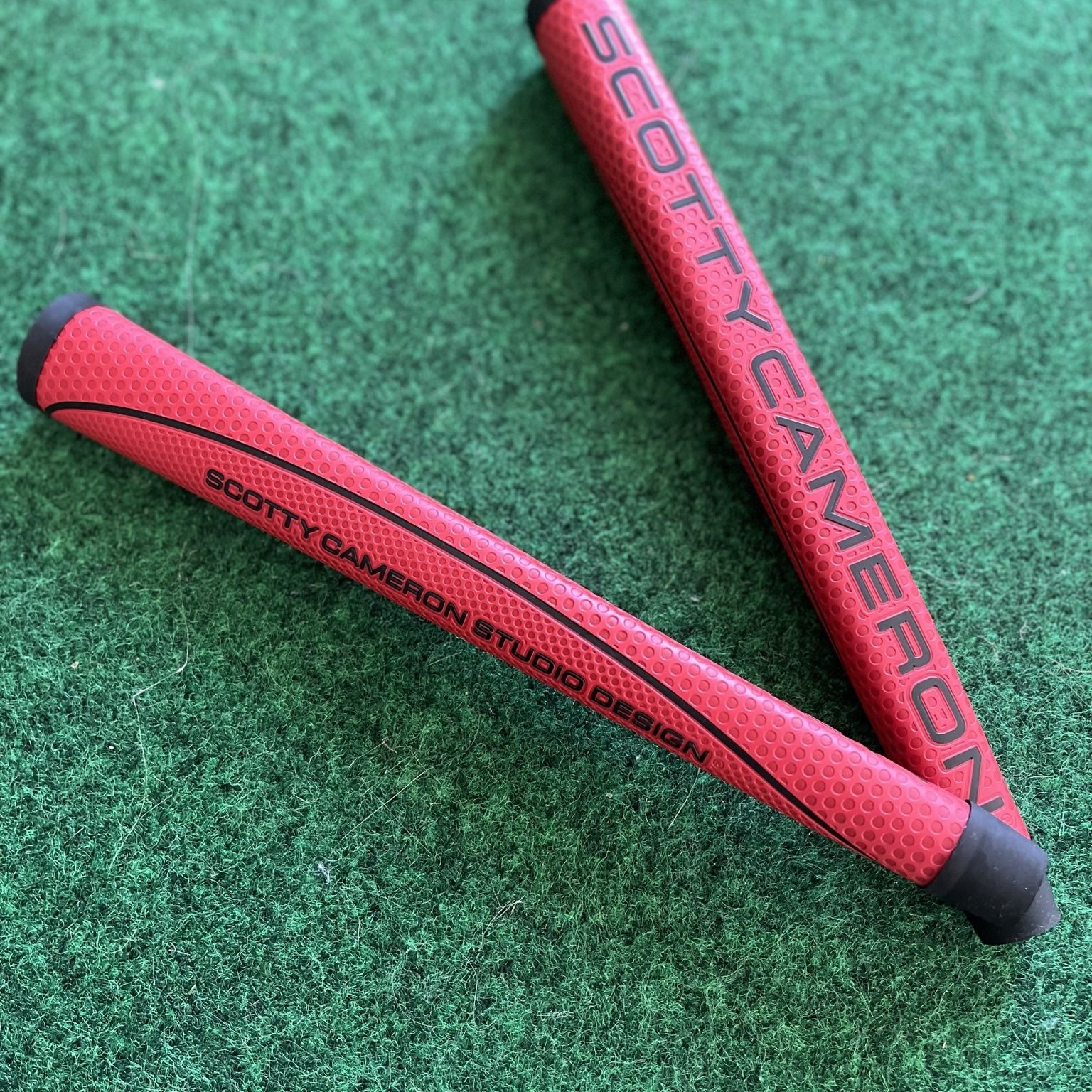 Black on Grey And Red On Black Scotty Cameron Matador Medium Mid