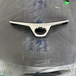 Prius Upper Grill 