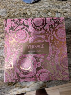 Versace
Bright Crystal Eau De Toilette Gift Set