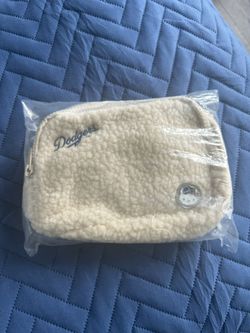 New Unopened Dodgers Hello Kitty Fanny Pack price is firm