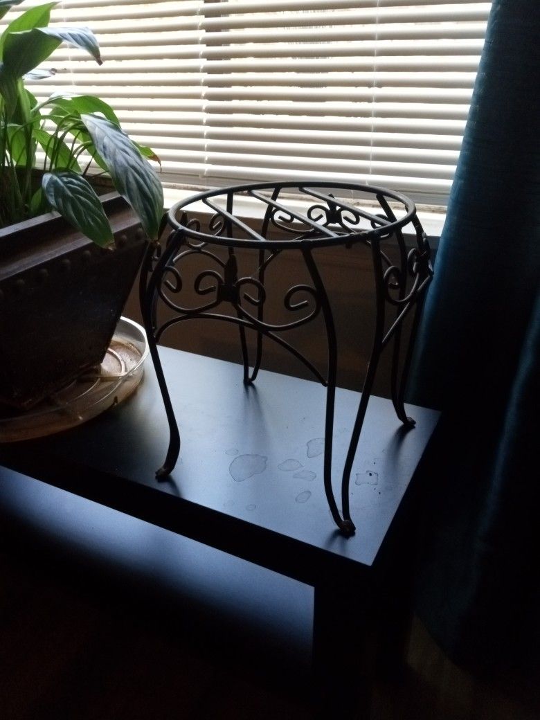 Plant Stand