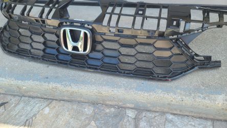 2025 - 2026 HONDA CIVIC GRILLE GRILL UPPER GENUINE OEM USED.  XX1