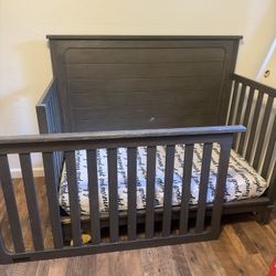 Crib/toddler Bed