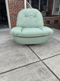 Oversized Plush Electric Swivel Rocker Recliner