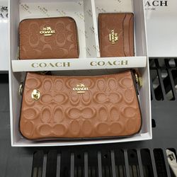 Coach Set