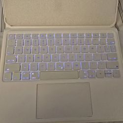 ESR Ascend Keyboard Case – iPad Pro 11” / iPad Air 4–6 (2024) – White, Brand New 