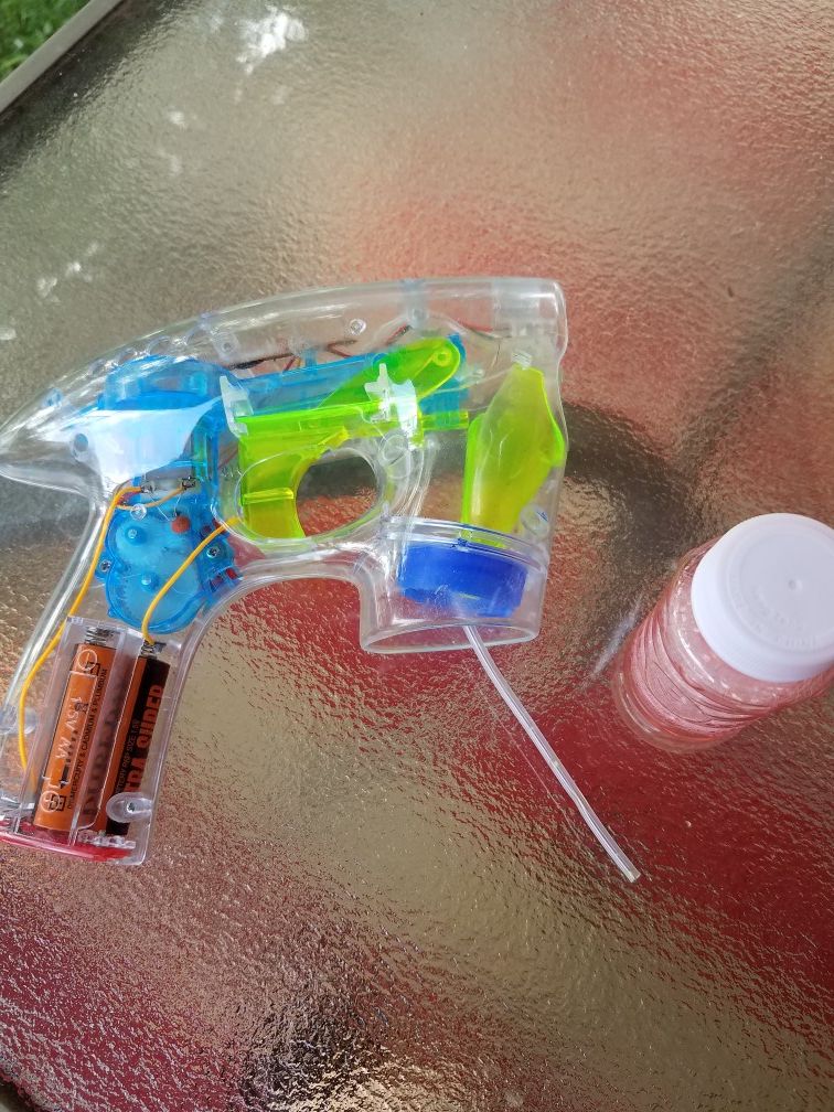 Light up bubble blowing gun