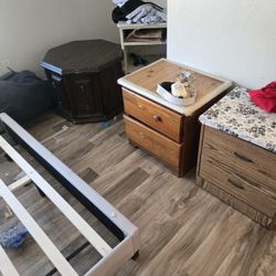 Desks, Sode Tables, Cabinets