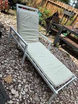 Patio lounge chairs